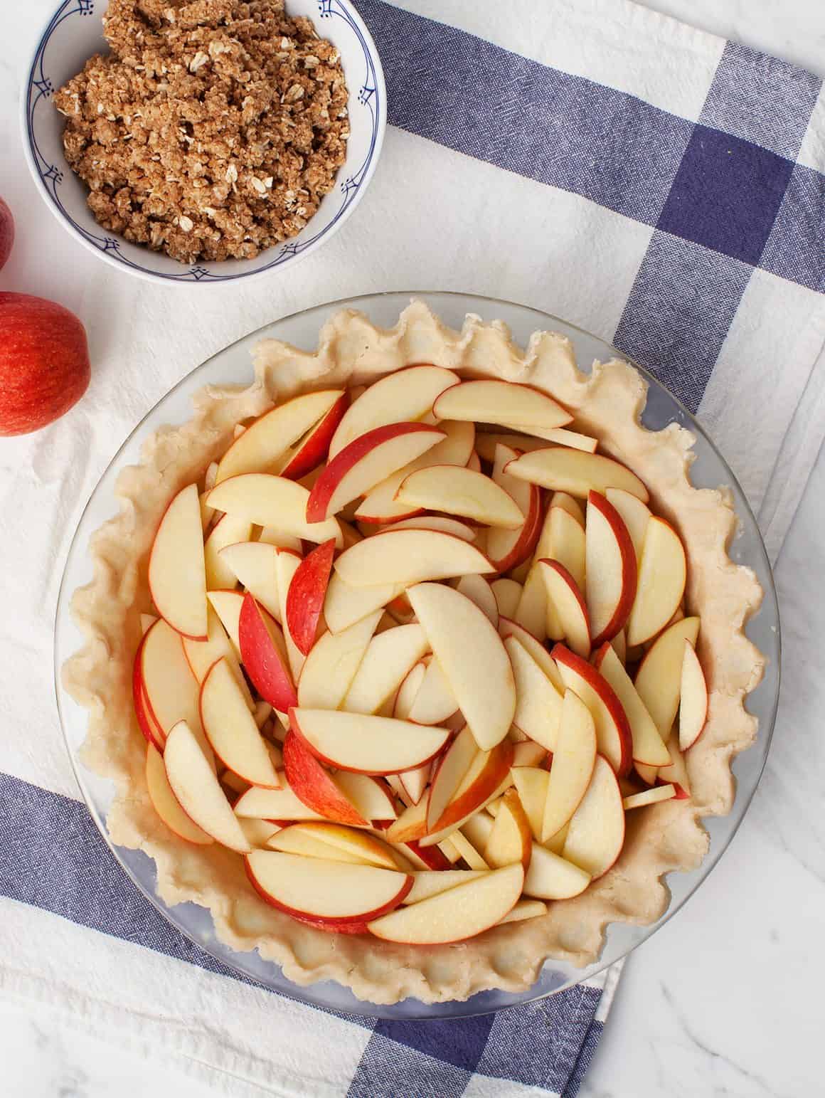Homemade Apple Crumble Pie (vegan) Recipe - Love and Lemons